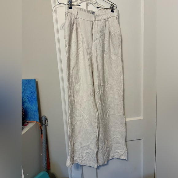 Cream colored pants - Picture 1 of 2